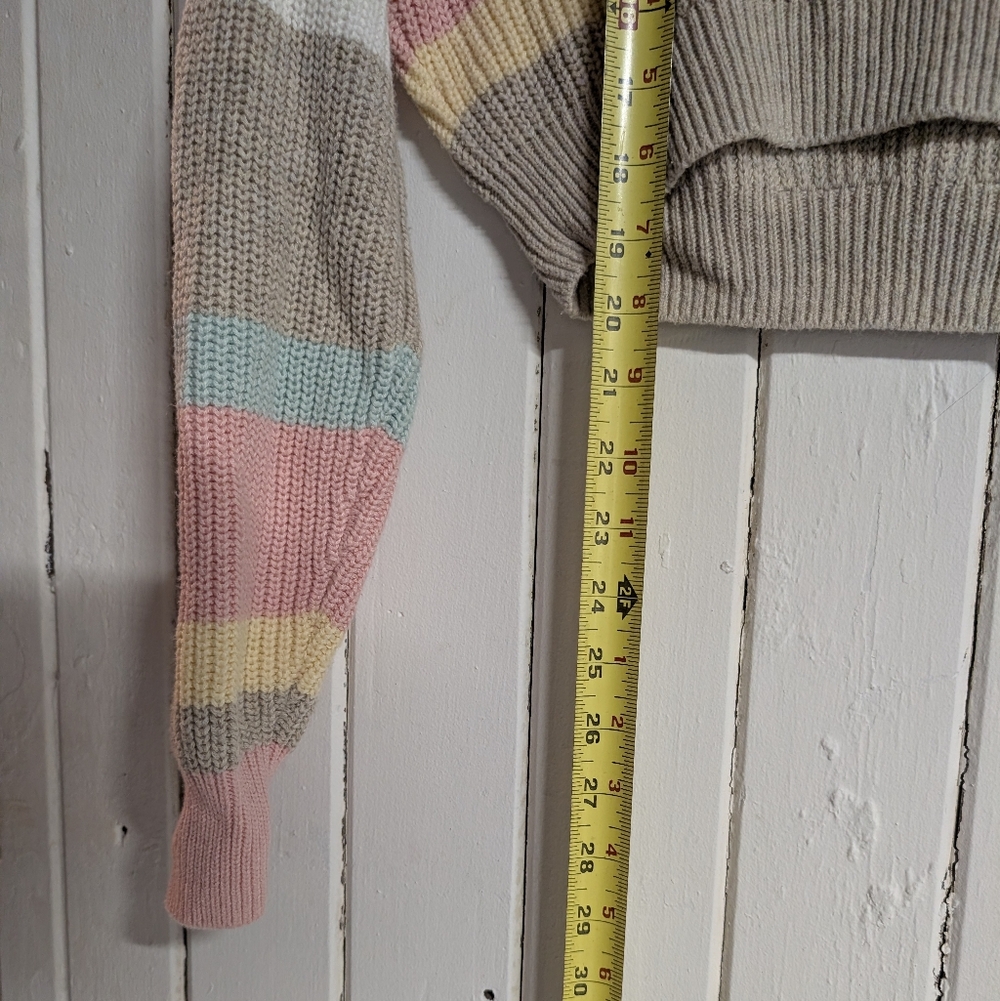 🩷 Hollister Pastel & Tan Striped V-Neck Sweater EUC - Picture 9 of 11